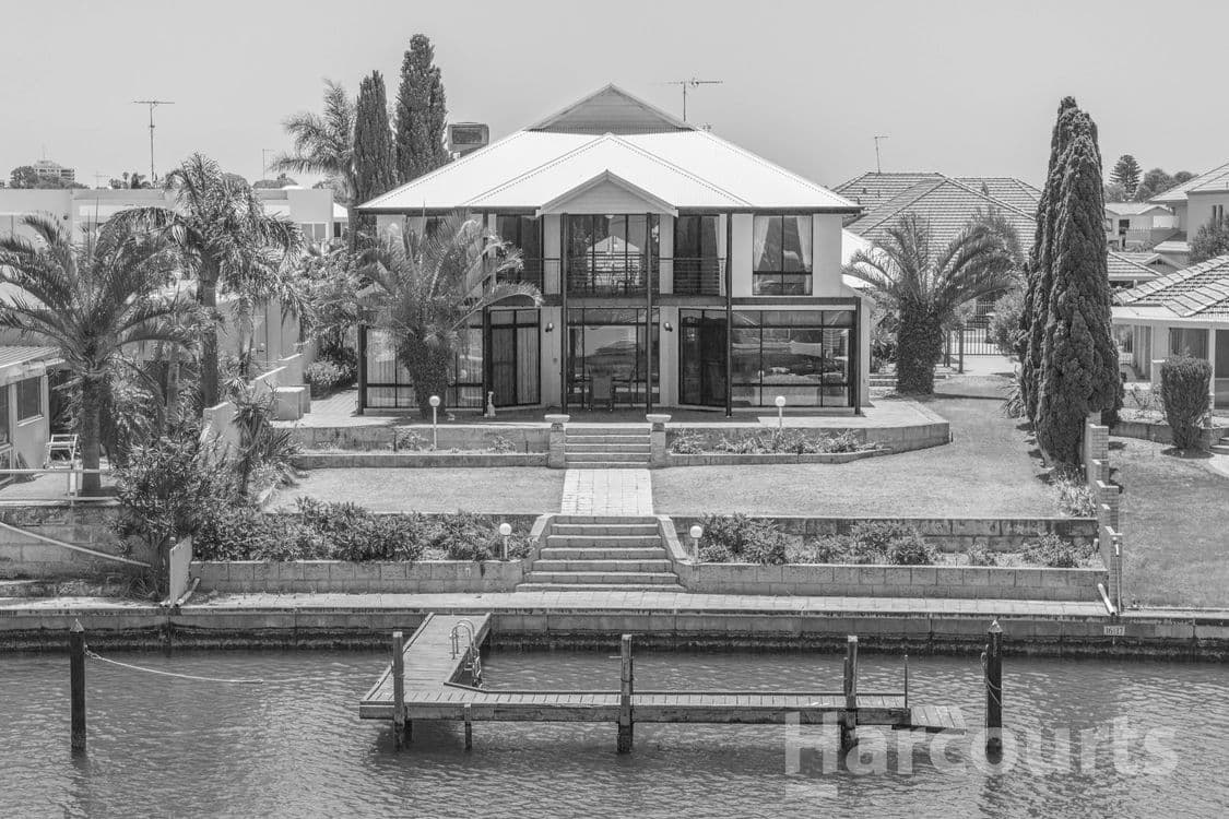16 Amity Cove, HALLS HEAD, WA 6210, Halls Head - Image 1