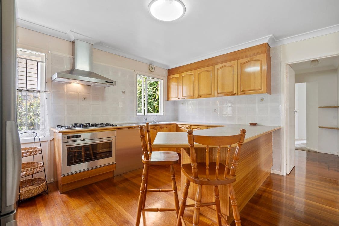 7 Iris Street, HOLLAND PARK WEST, QLD 4121, Holland Park West - Thumbnail 3