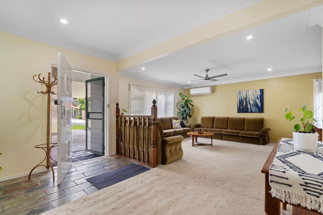 7 Iris Street, HOLLAND PARK WEST, QLD 4121, Holland Park West - Thumbnail 5