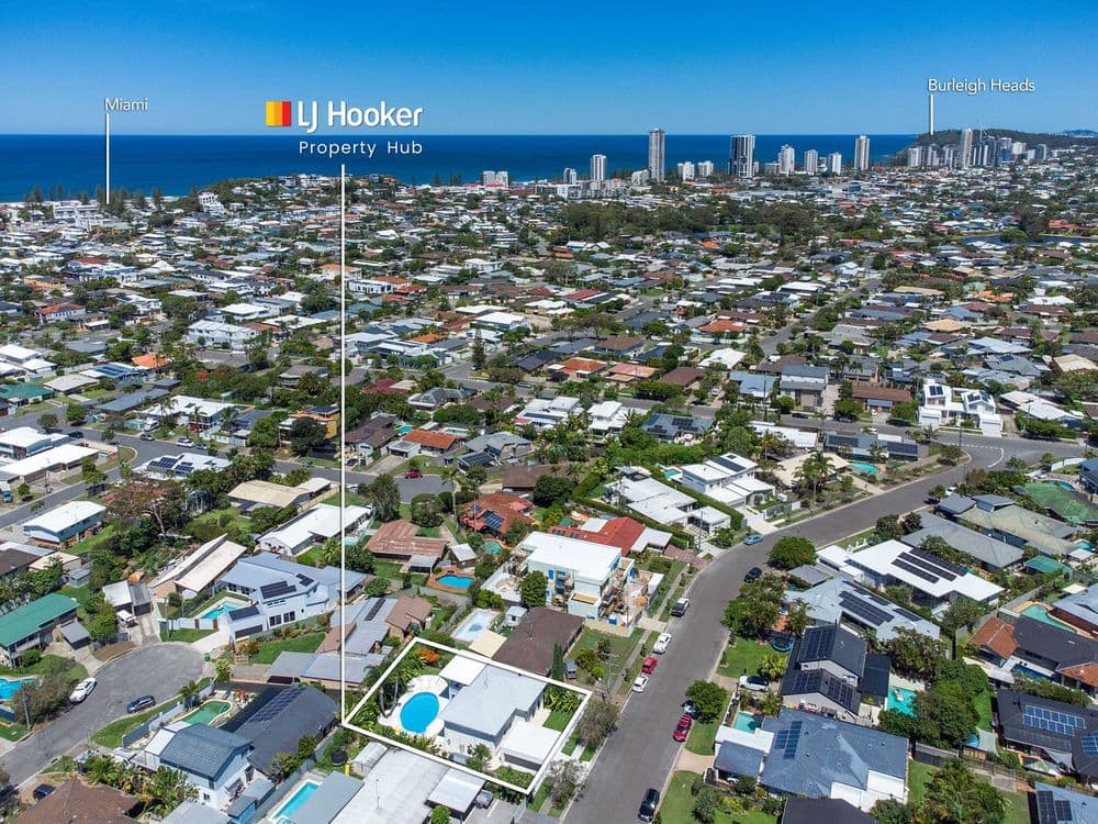 11 Bradley Avenue, Miami, QLD 4220, Miami - Thumbnail 3