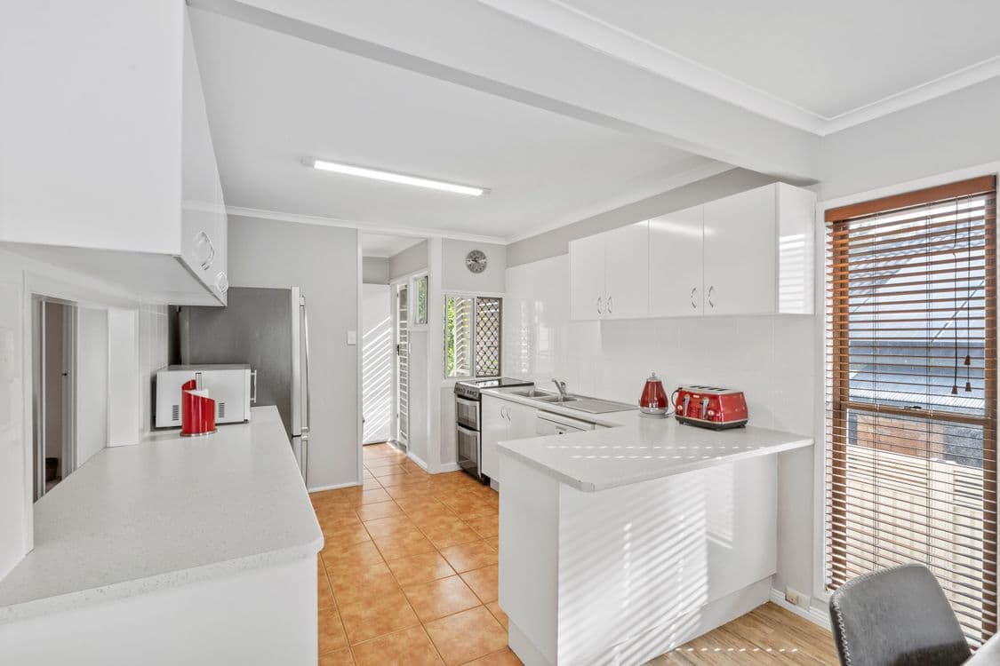 21 Beachcrest Road, WELLINGTON POINT, QLD 4160, Wellington Point - Thumbnail 8