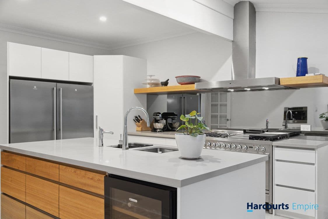 28 Stockdale Crescent, WEMBLEY DOWNS, WA 6019, Wembley Downs - Thumbnail 8