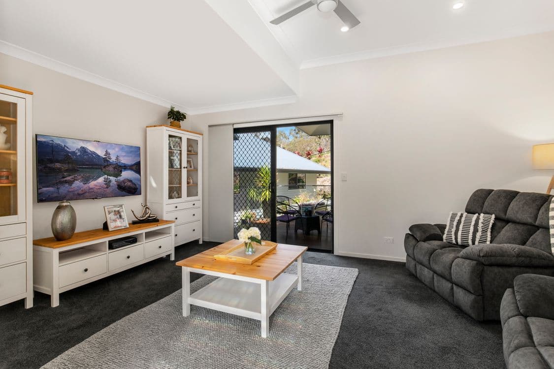 16 White Cedar Road, PULLENVALE, QLD 4069, Pullenvale - Thumbnail 4
