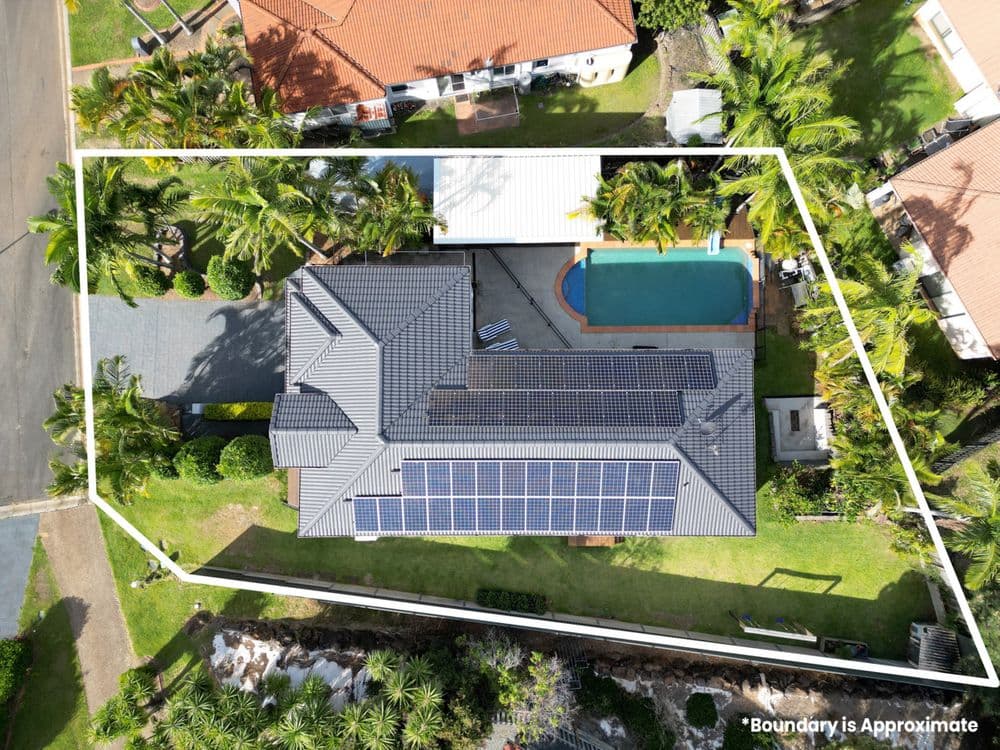10 Ilminster Crescent, Mudgeeraba, QLD 4213, Mudgeeraba - Thumbnail 2