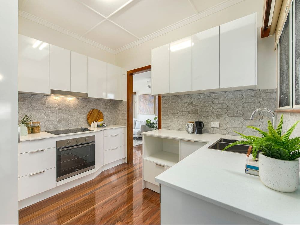10 Effie Street, BARDON, QLD 4065, Bardon - Thumbnail 2