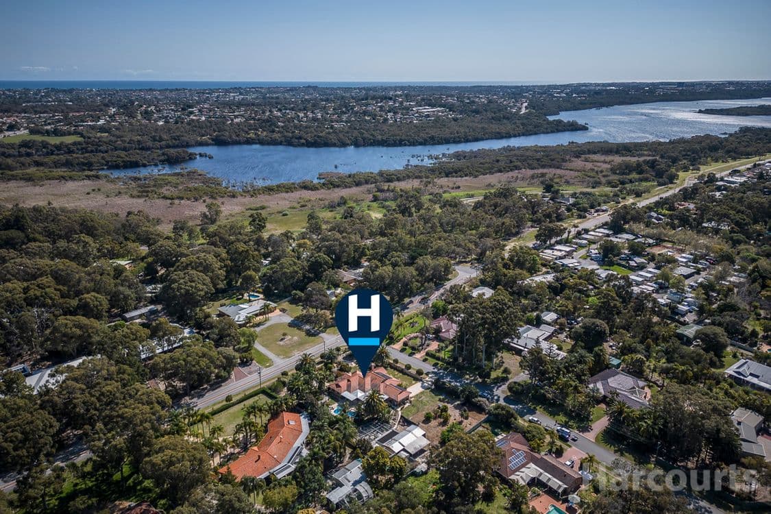 2 Tamarisk Avenue, WANNEROO, WA 6065, Wanneroo - Thumbnail 2