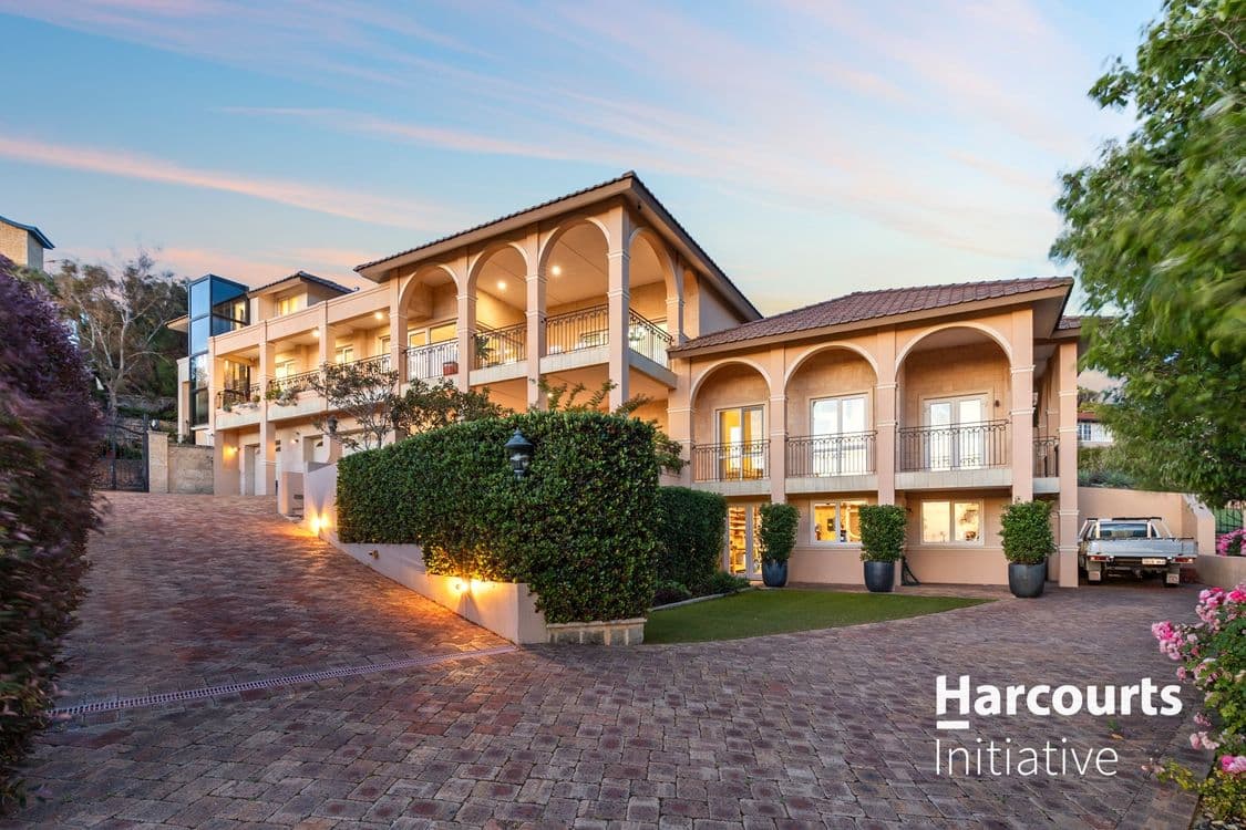 13 Hood Terrace, SORRENTO, WA 6020, Sorrento - Image 1