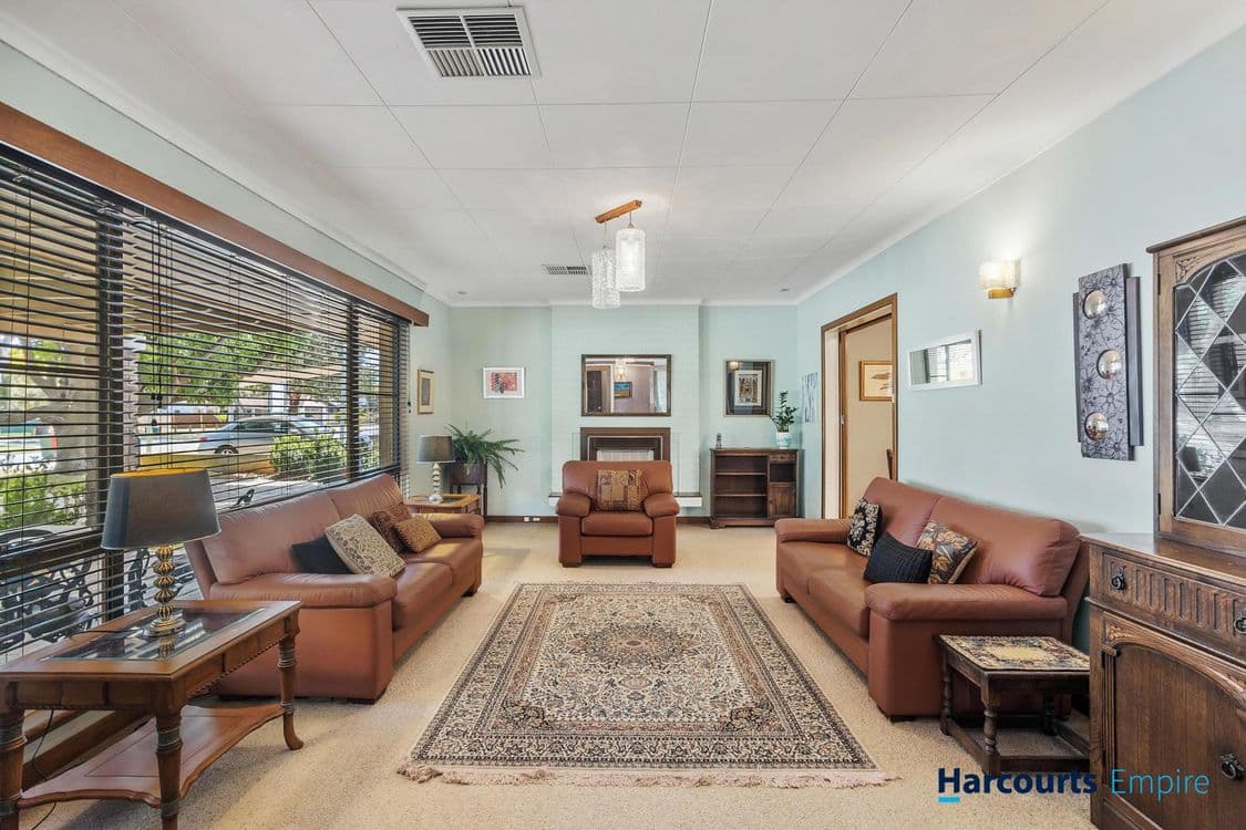 30 Teakwood Avenue, WOODLANDS, WA 6018, Woodlands - Thumbnail 3