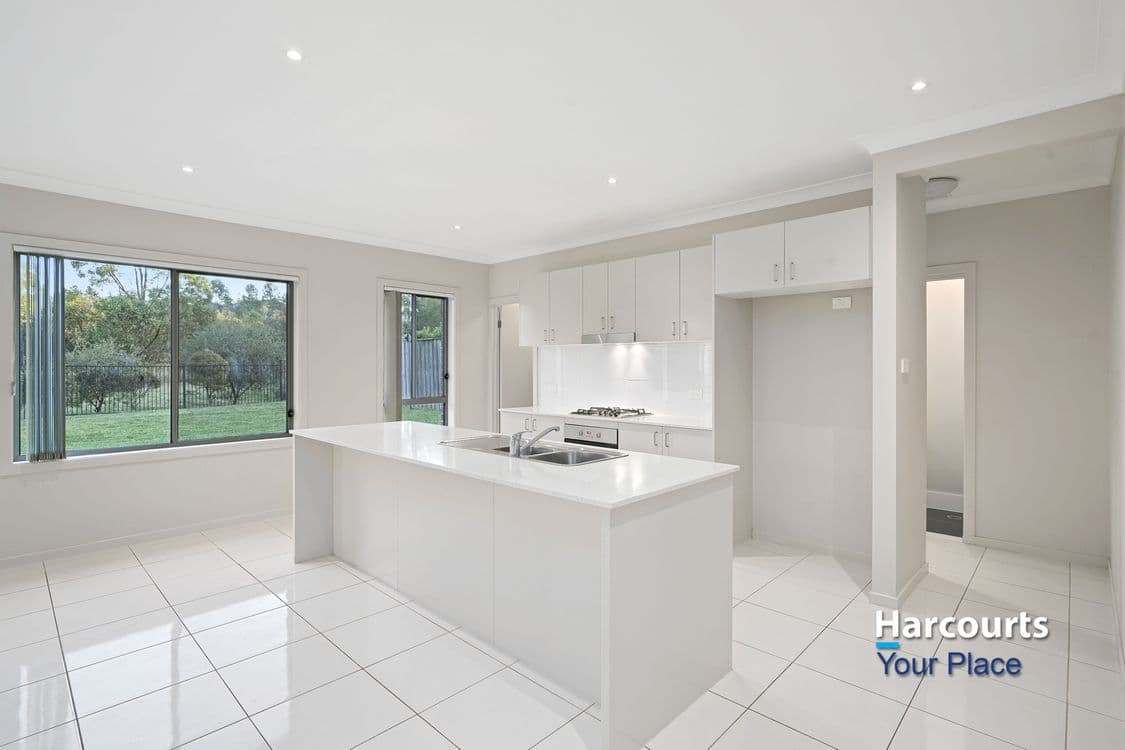 17 Burringoa Crescent, COLEBEE, NSW 2761, Colebee - Thumbnail 4