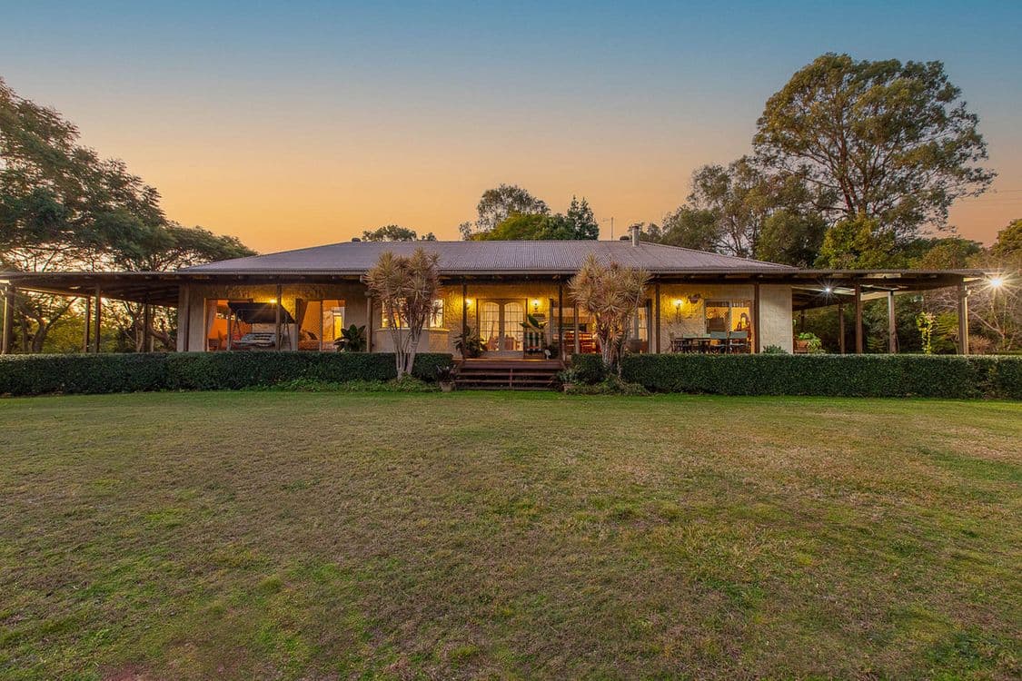 40 Needham Road, Luscombe, QLD 4207, Luscombe - Thumbnail 2