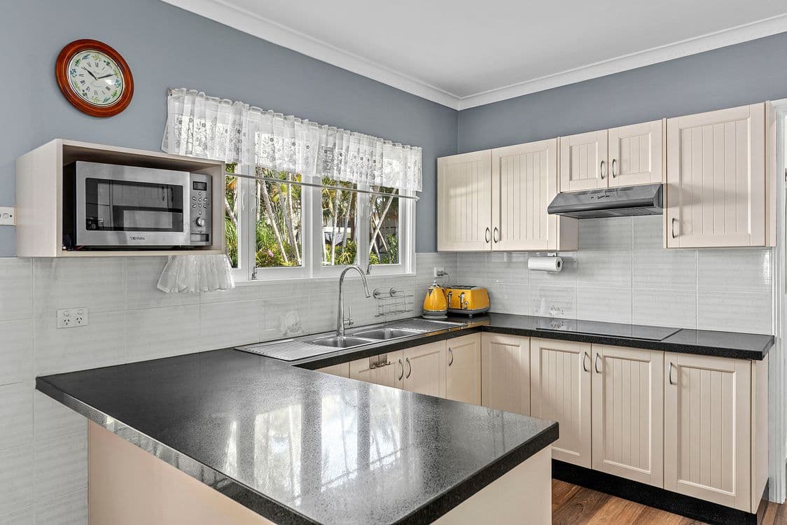 8 Hope Street, NORMAN PARK, QLD 4170, Norman Park - Thumbnail 6
