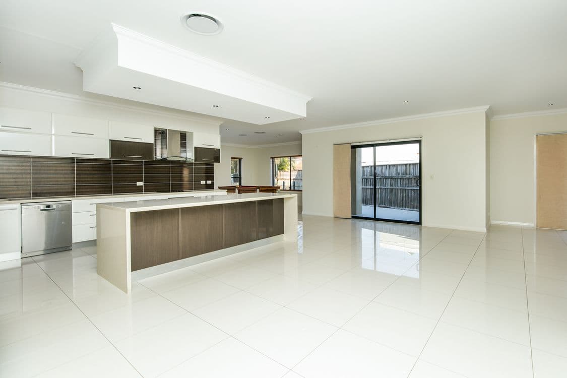 6 The Avenue, WINDAROO, QLD 4207, Windaroo - Thumbnail 7