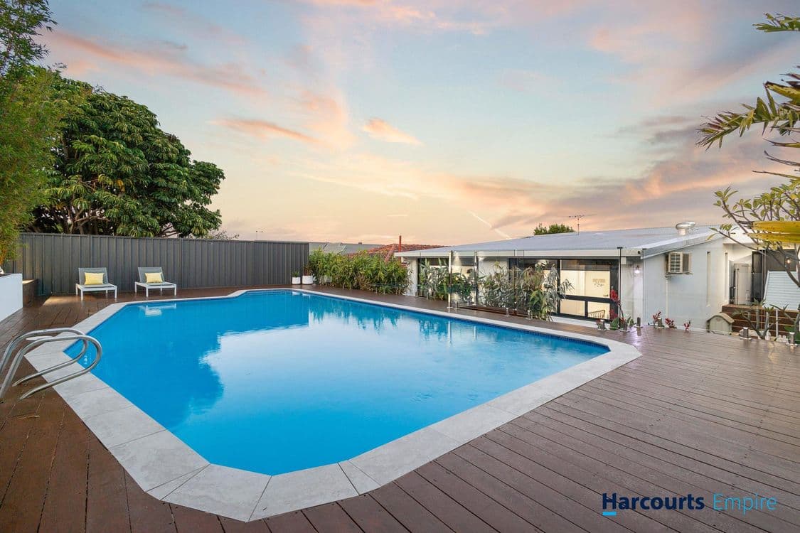 313 Huntriss Road, WOODLANDS, WA 6018, Woodlands - Thumbnail 2