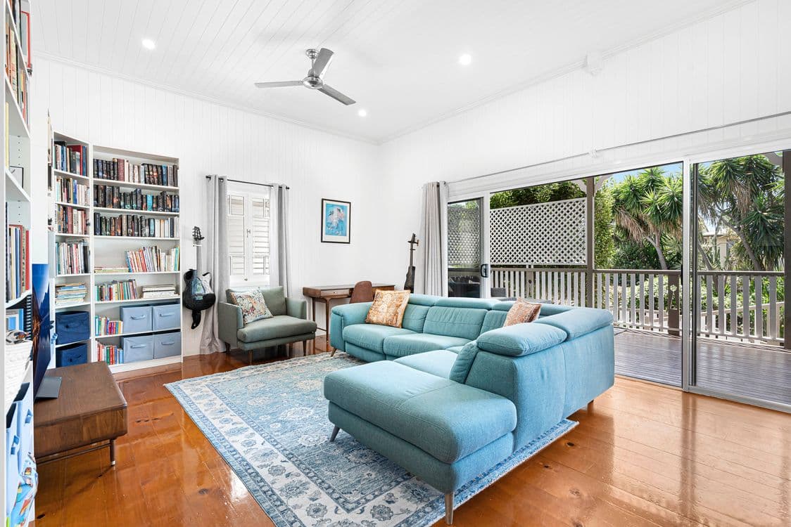 23 Moreton Avenue, WYNNUM, QLD 4178, Wynnum - Thumbnail 4