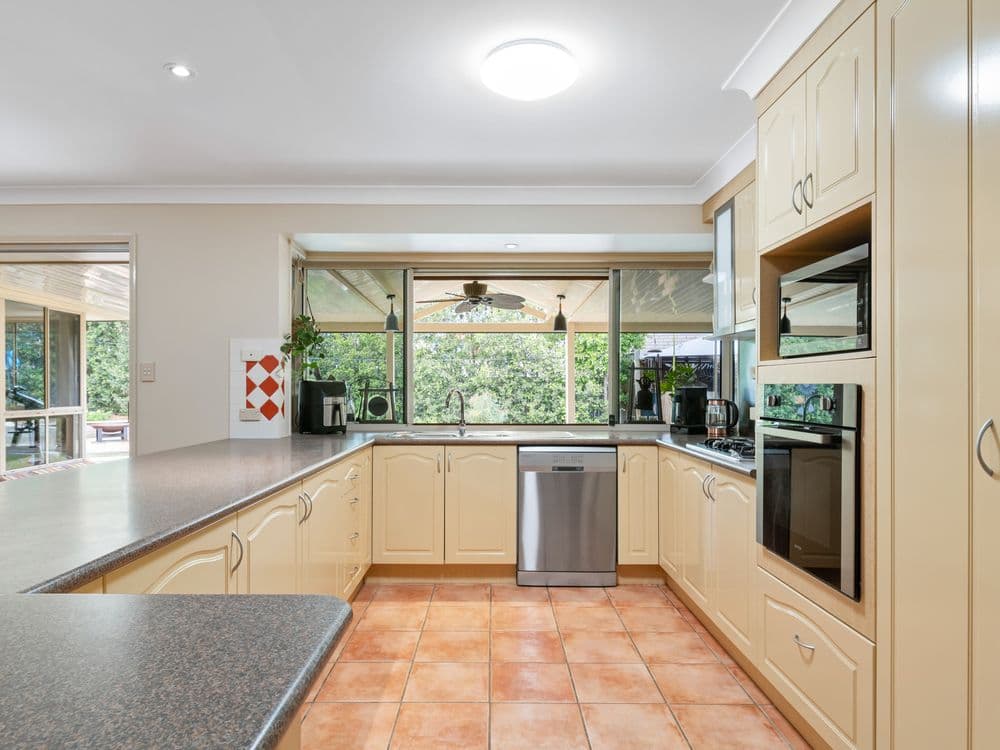 17 Roundelay Court, EATONS HILL, QLD 4037, Eatons Hill - Thumbnail 3