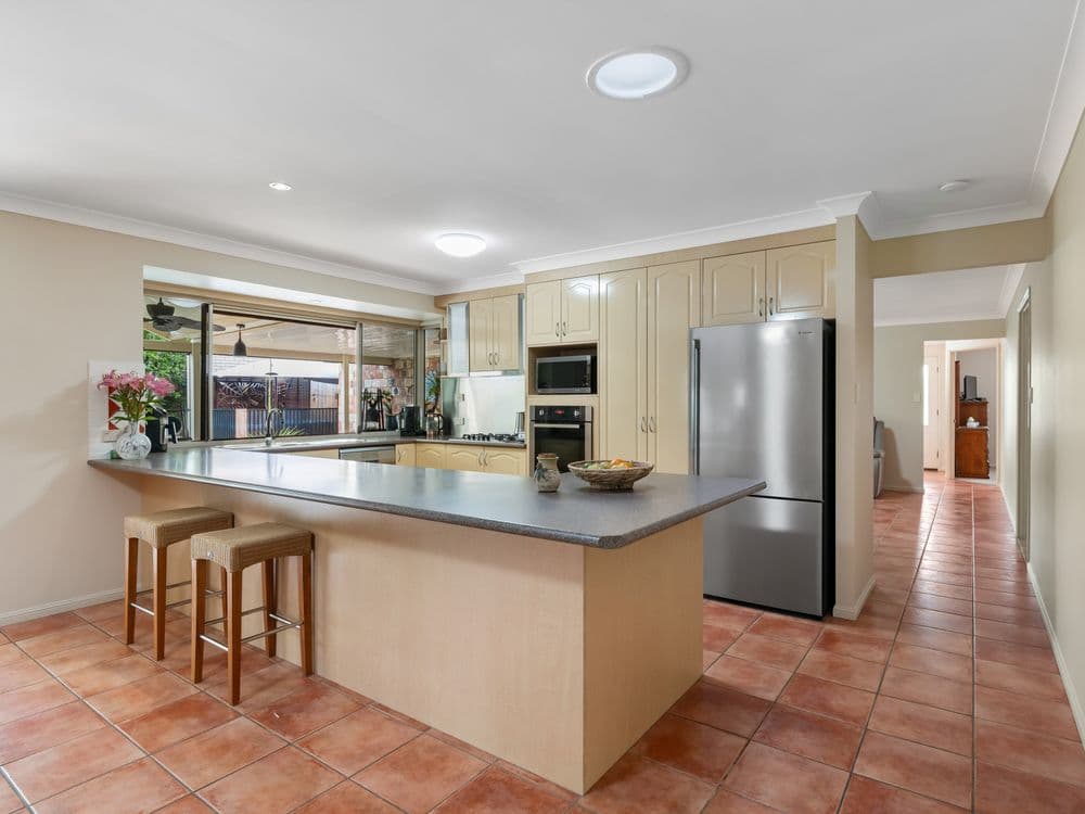 17 Roundelay Court, EATONS HILL, QLD 4037, Eatons Hill - Thumbnail 4