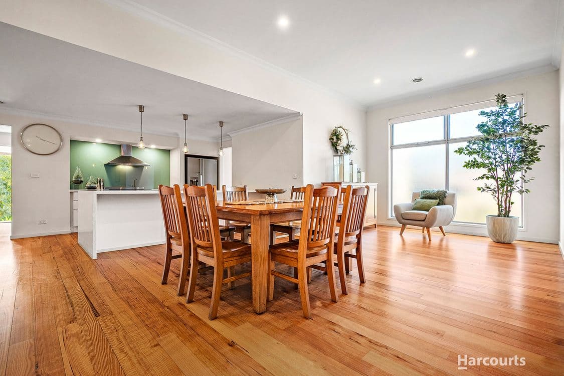 16 Devlaw Drive, DONCASTER EAST, VIC 3109, Doncaster East - Thumbnail 3