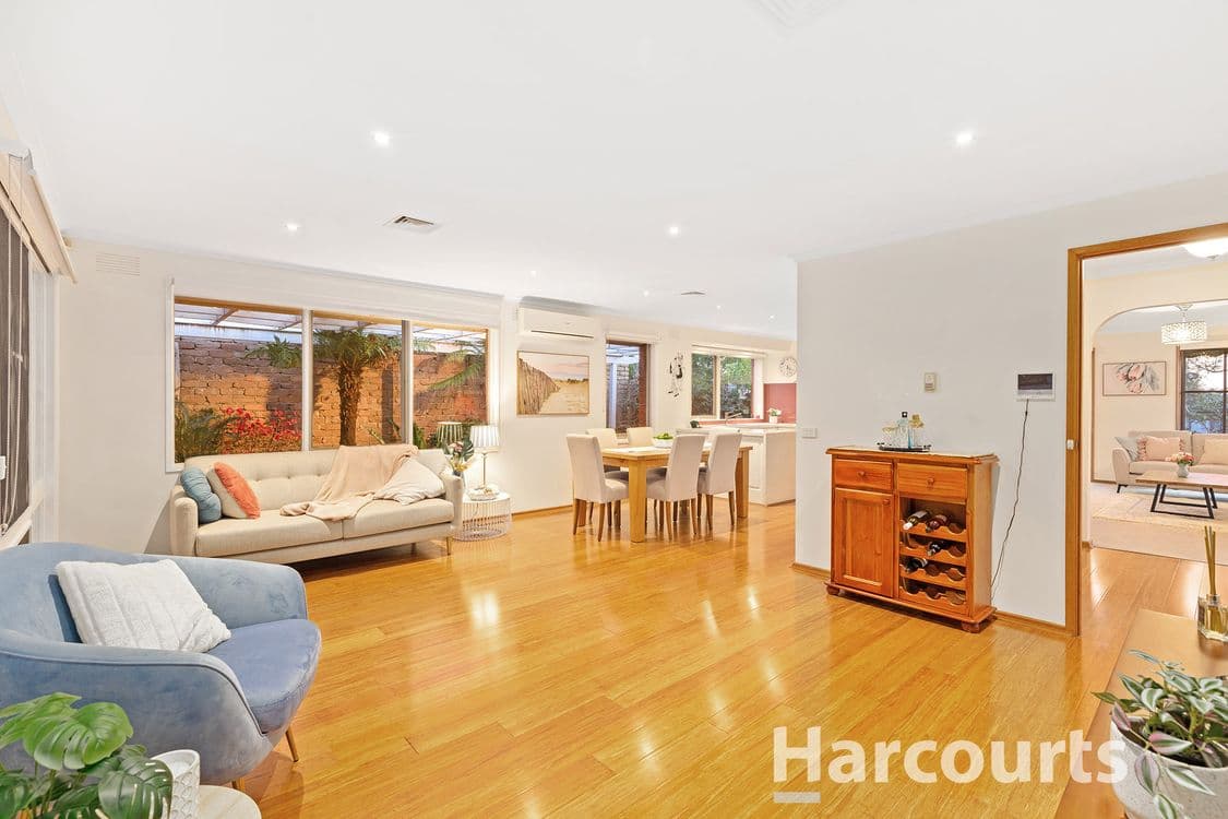 10 Wondalea Crescent, WANTIRNA, VIC 3152, Wantirna - Thumbnail 2