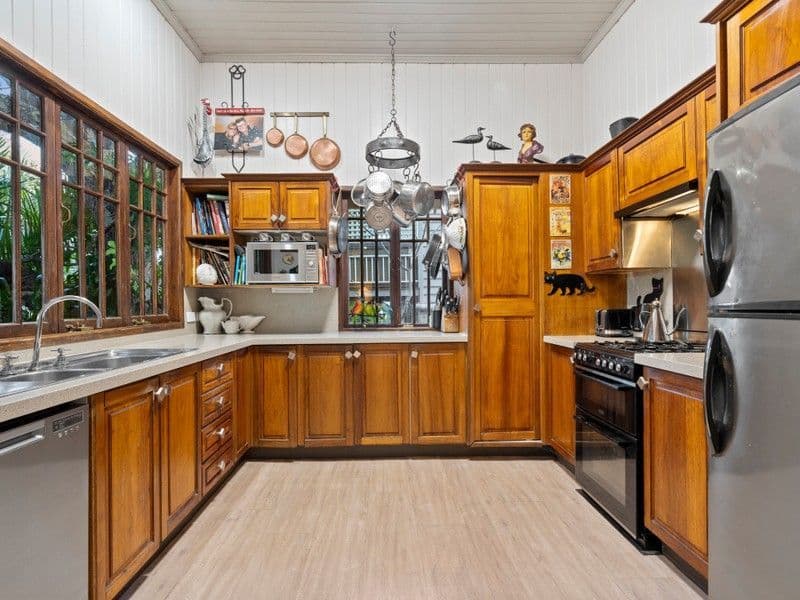 9 Holland Road, HOLLAND PARK, QLD 4121, Holland Park - Thumbnail 3
