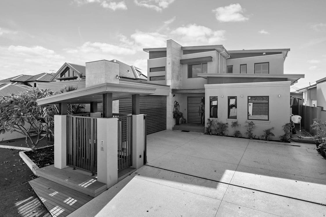 8 Twilight Court, DUDLEY PARK, WA 6210, Dudley Park - Image 1