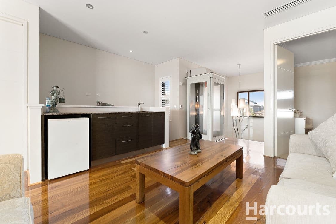 8 Twilight Court, DUDLEY PARK, WA 6210, Dudley Park - Thumbnail 7