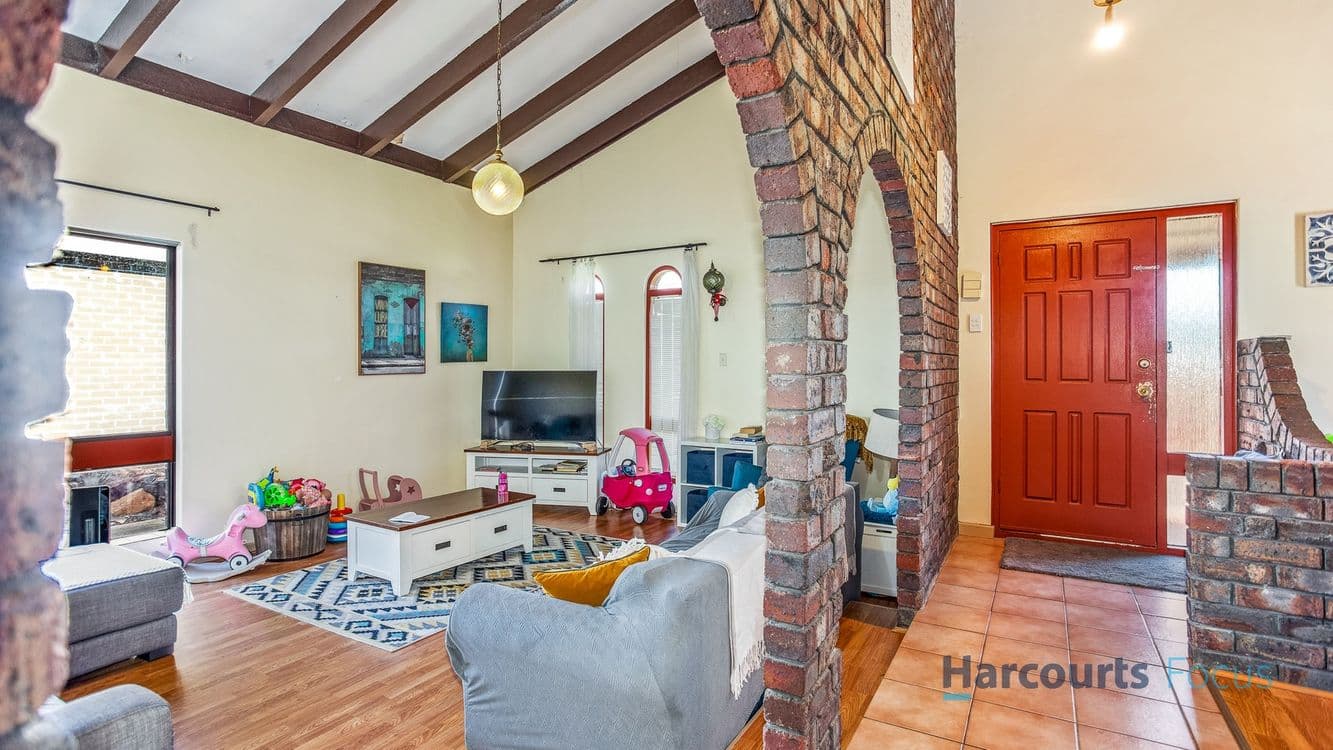 12 Hardy Street, BULL CREEK, WA 6149, Bull Creek - Thumbnail 4