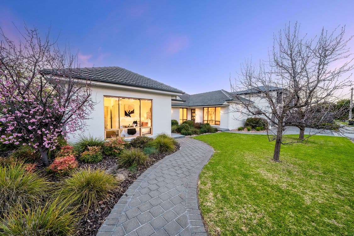 8 Wycombe Way, Glengowrie, SA 5044, Glengowrie - Thumbnail 2