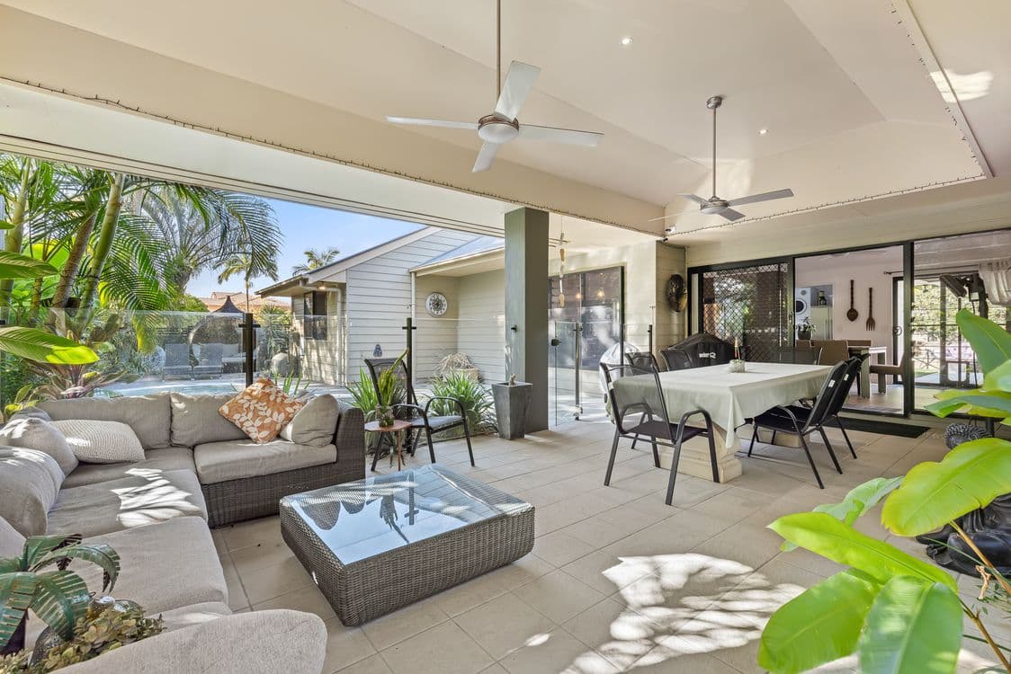 1 Ayr Close, WESTLAKE, QLD 4074, Westlake - Thumbnail 2