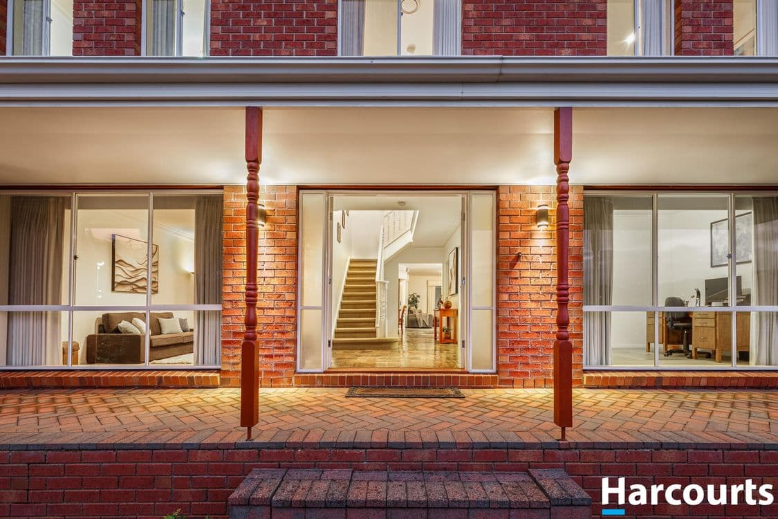 6 Ashbee Court, ROWVILLE, VIC 3178, Rowville - Thumbnail 2