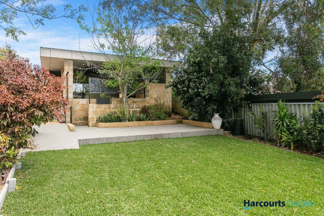 32 Dover Crescent, WEMBLEY DOWNS, WA 6019, Wembley Downs - Thumbnail 3