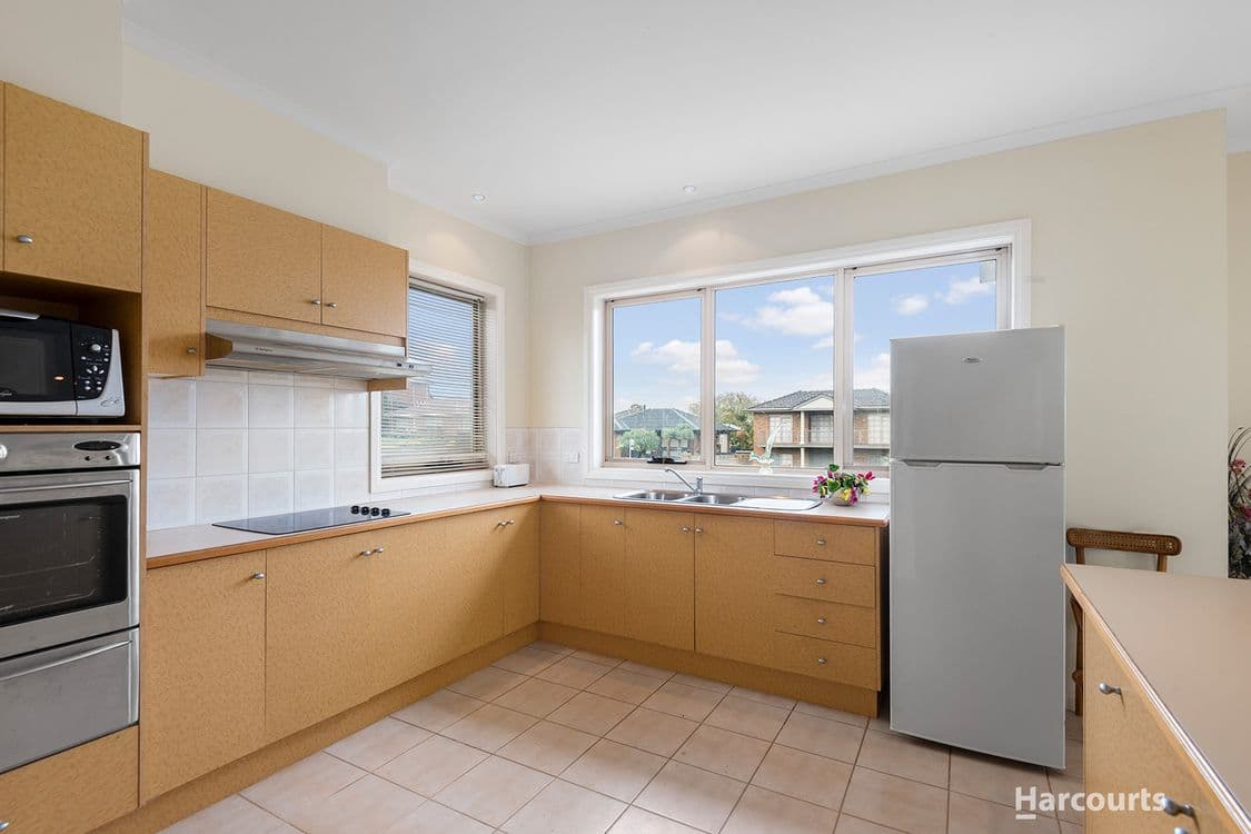 18 Moody Place, ENDEAVOUR HILLS, VIC 3802, Endeavour Hills - Thumbnail 3