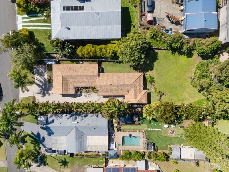 1 & 2 / 11 PINDARI STREET, Maroo..., Pimpama - Thumbnail 2