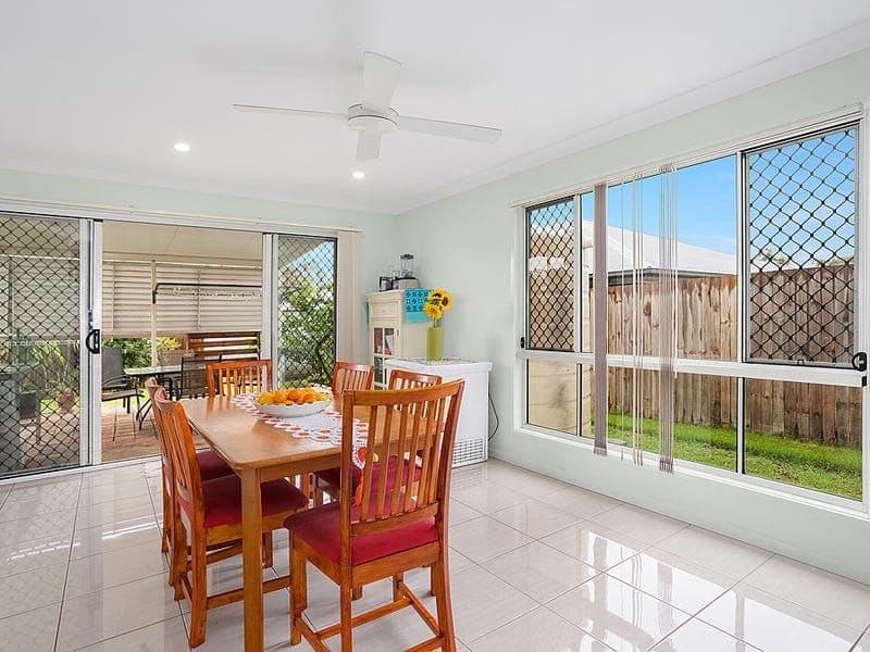 42 Innes Crescent, BUNDAMBA, QLD 4304, Bundamba - Thumbnail 2