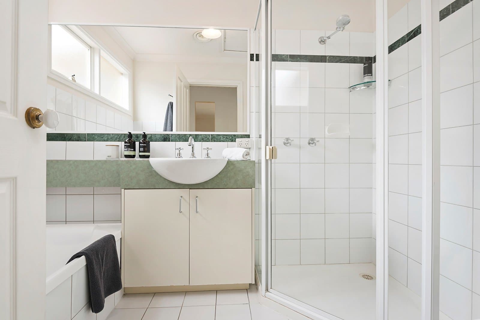 1/135 Ivanhoe Parade, Ivanhoe, Ivanhoe - Image 1