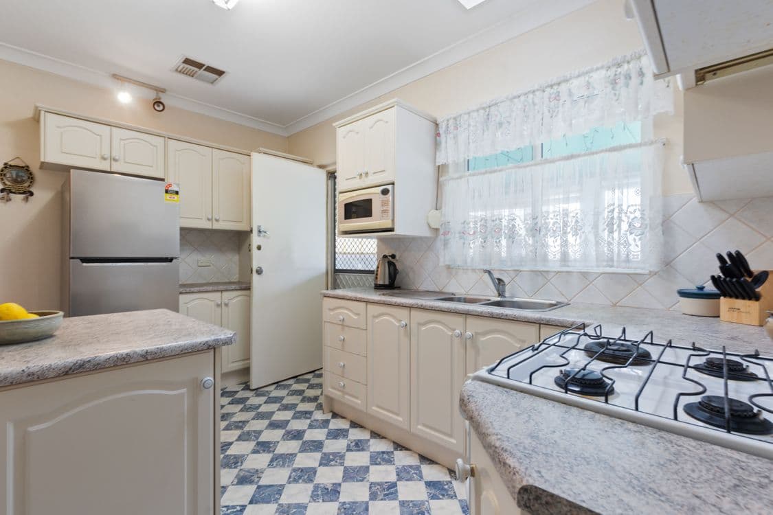 10 Sharpes Avenue, FULHAM GARDENS, SA 5024, Fulham Gardens - Thumbnail 7