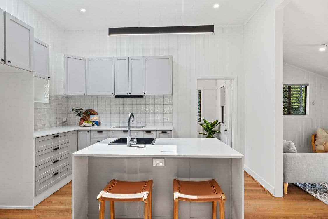 40 Mackenzie Street, MANLY WEST, QLD 4179, Manly West - Thumbnail 2