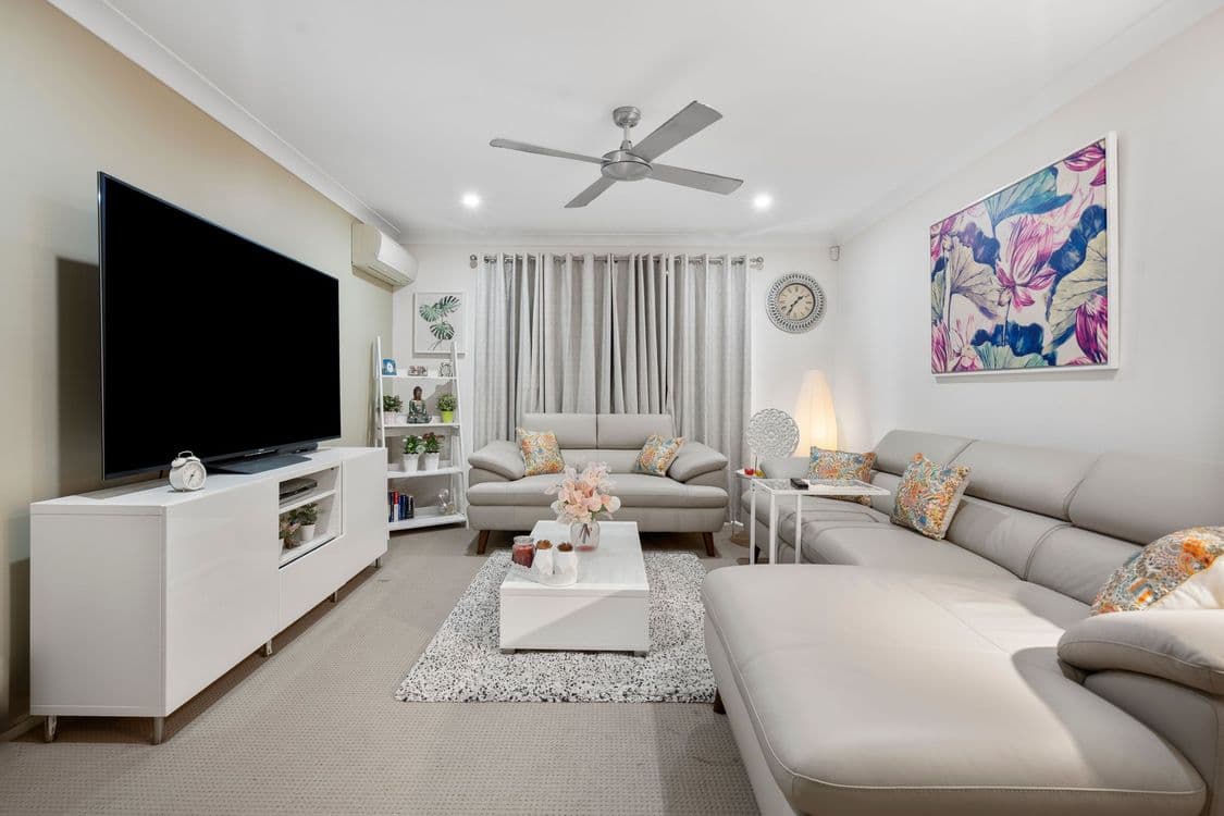 3 Knightsbridge Street, OXLEY, QLD 4075, Oxley - Thumbnail 3