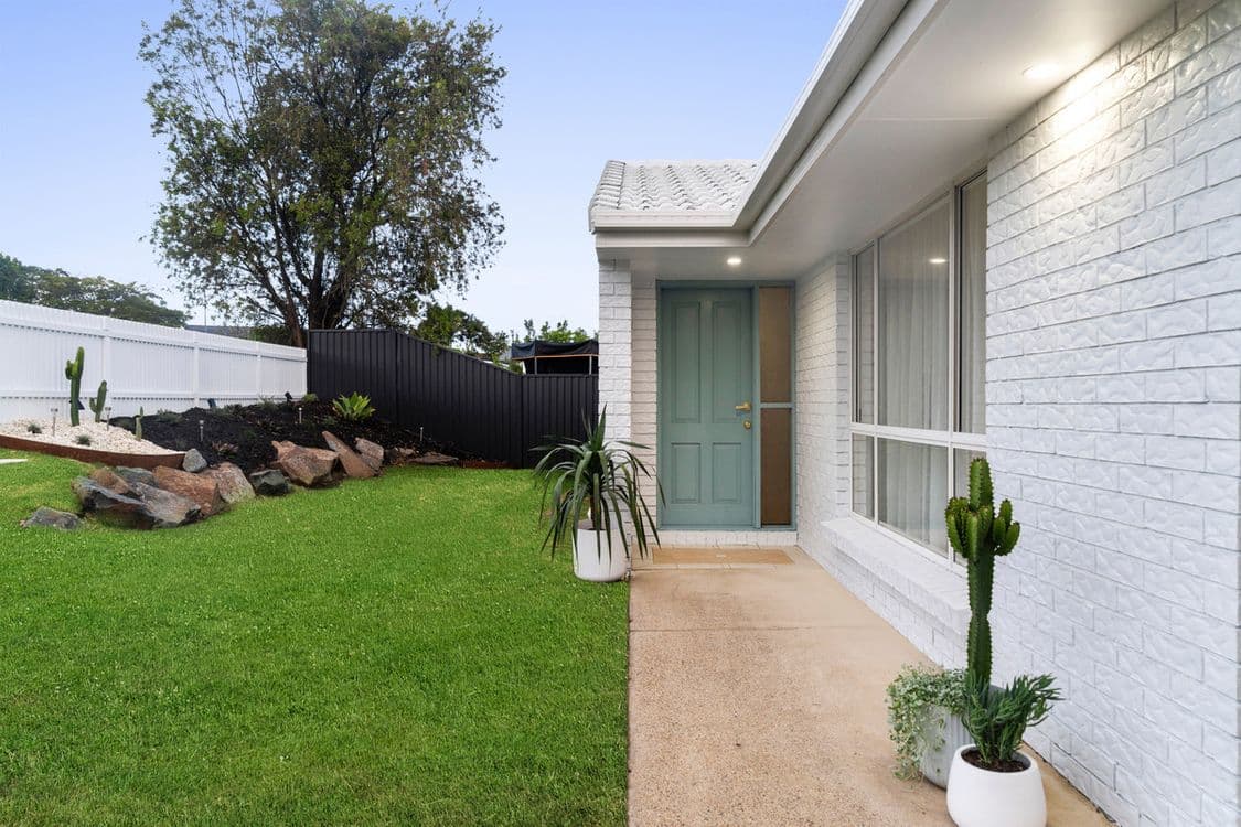 9 Issell Place, Highland Park, QLD 4211, Highland Park - Thumbnail 2