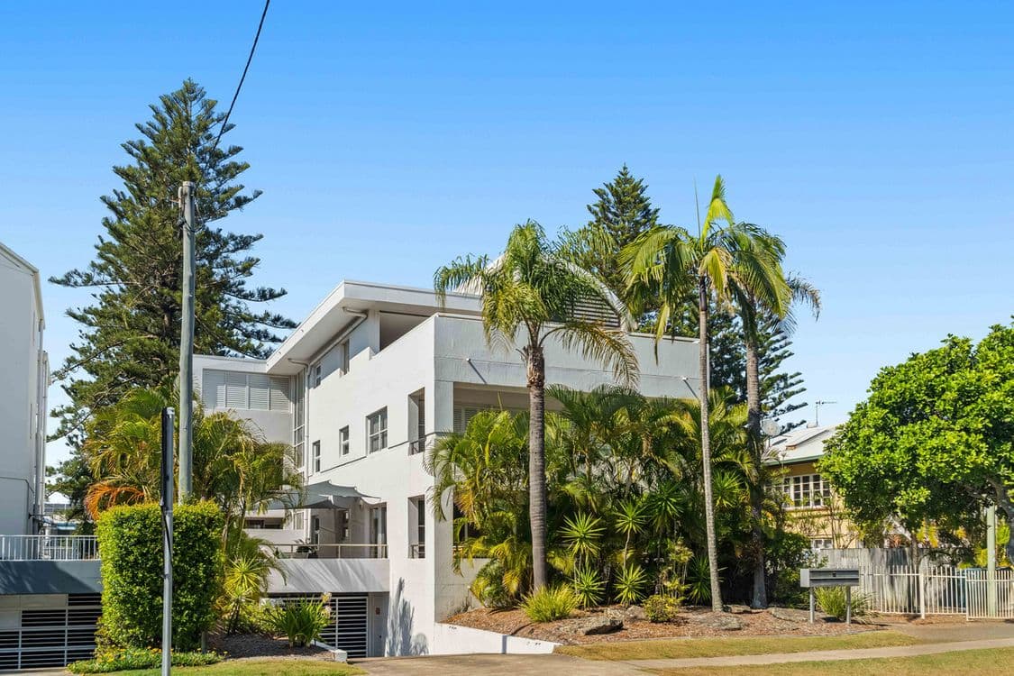1/16 Venice Street, Mermaid Beach, QLD 4218, Mermaid Beach - Thumbnail 3
