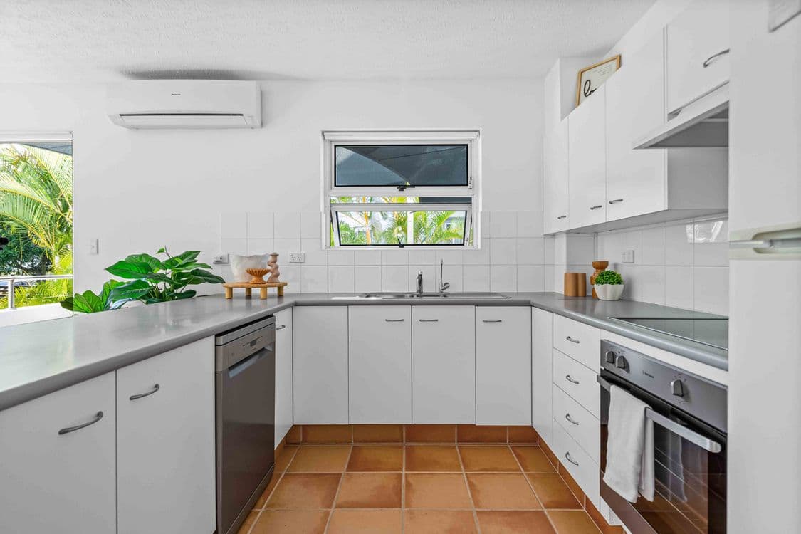 1/16 Venice Street, Mermaid Beach, QLD 4218, Mermaid Beach - Thumbnail 8
