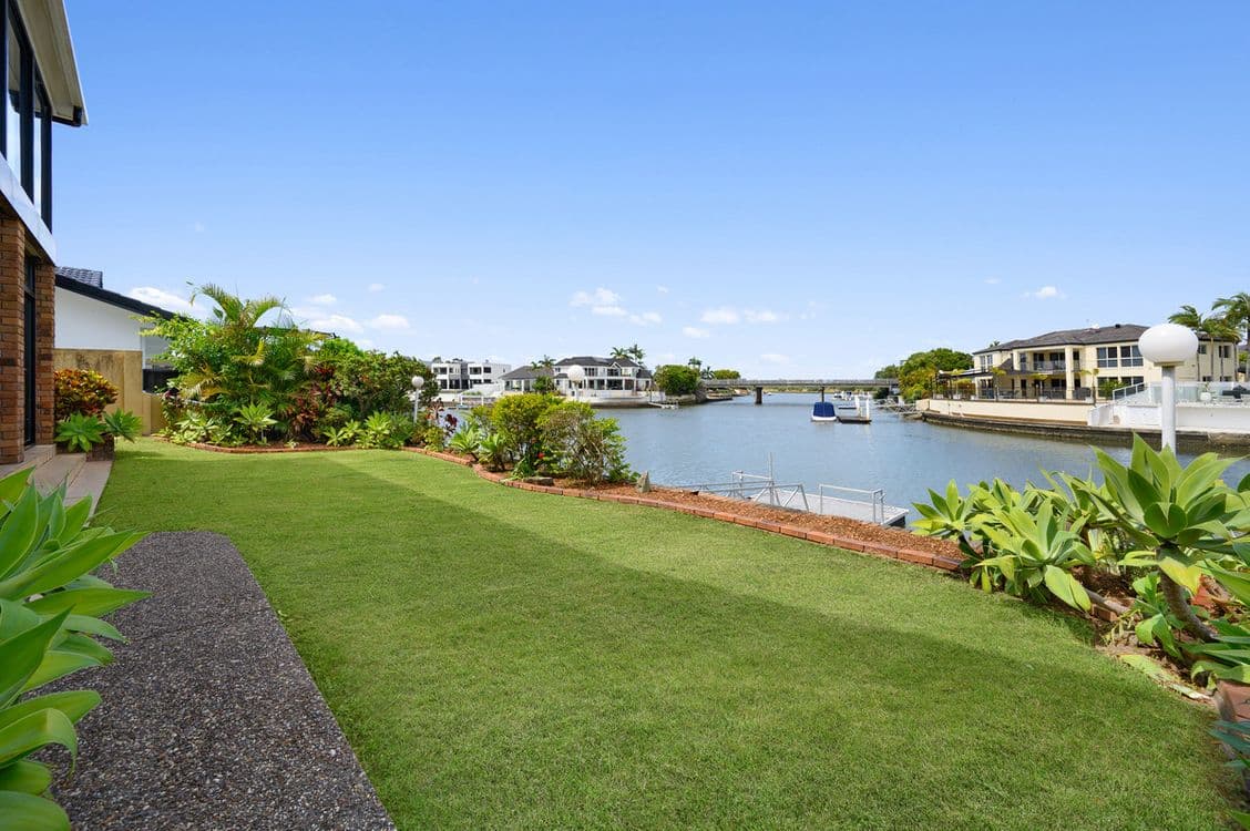 92 Sundance Way, Runaway Bay, QLD 4216, Runaway Bay - Thumbnail 8