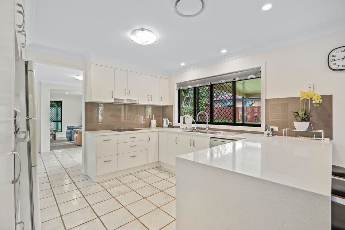 6 Allerton Place, BIRKDALE, QLD 4159, Birkdale - Thumbnail 4