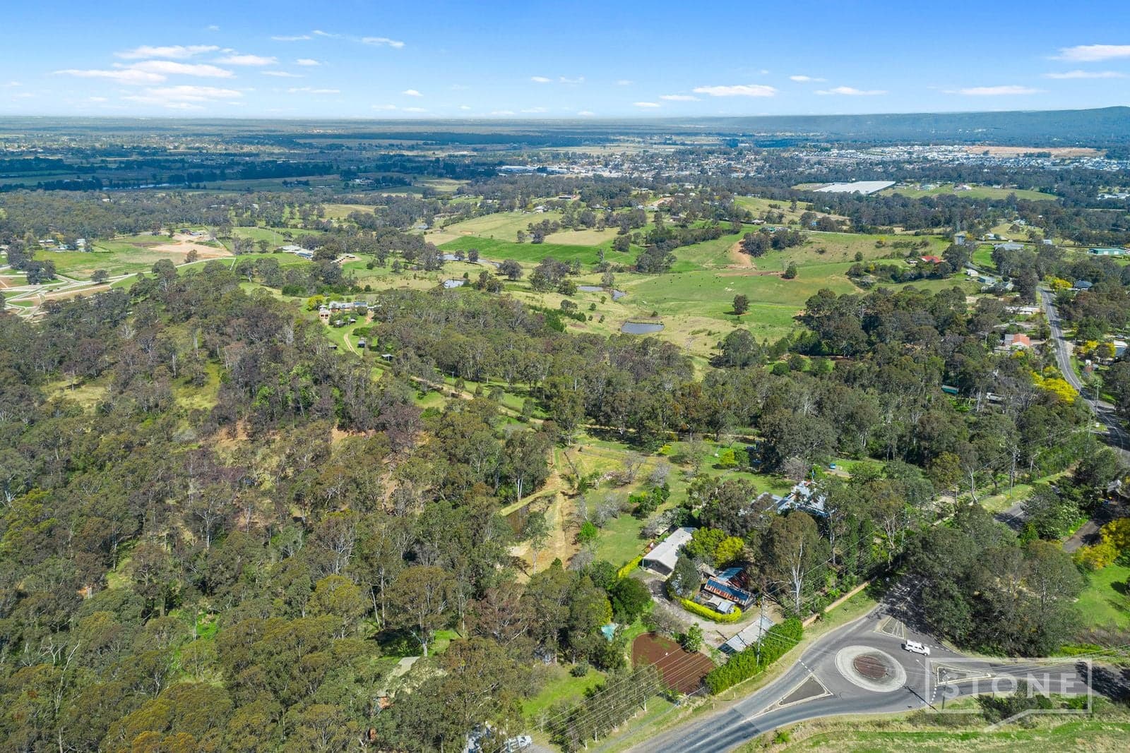 266 Crooked Lane, North Richmond, North Richmond - Thumbnail 2