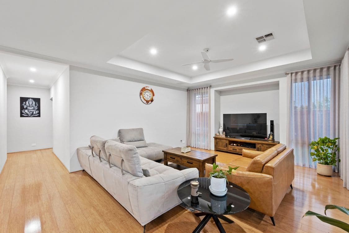 105 Pineroo Terrace, ELLENBROOK, WA 6069, Ellenbrook - Thumbnail 5