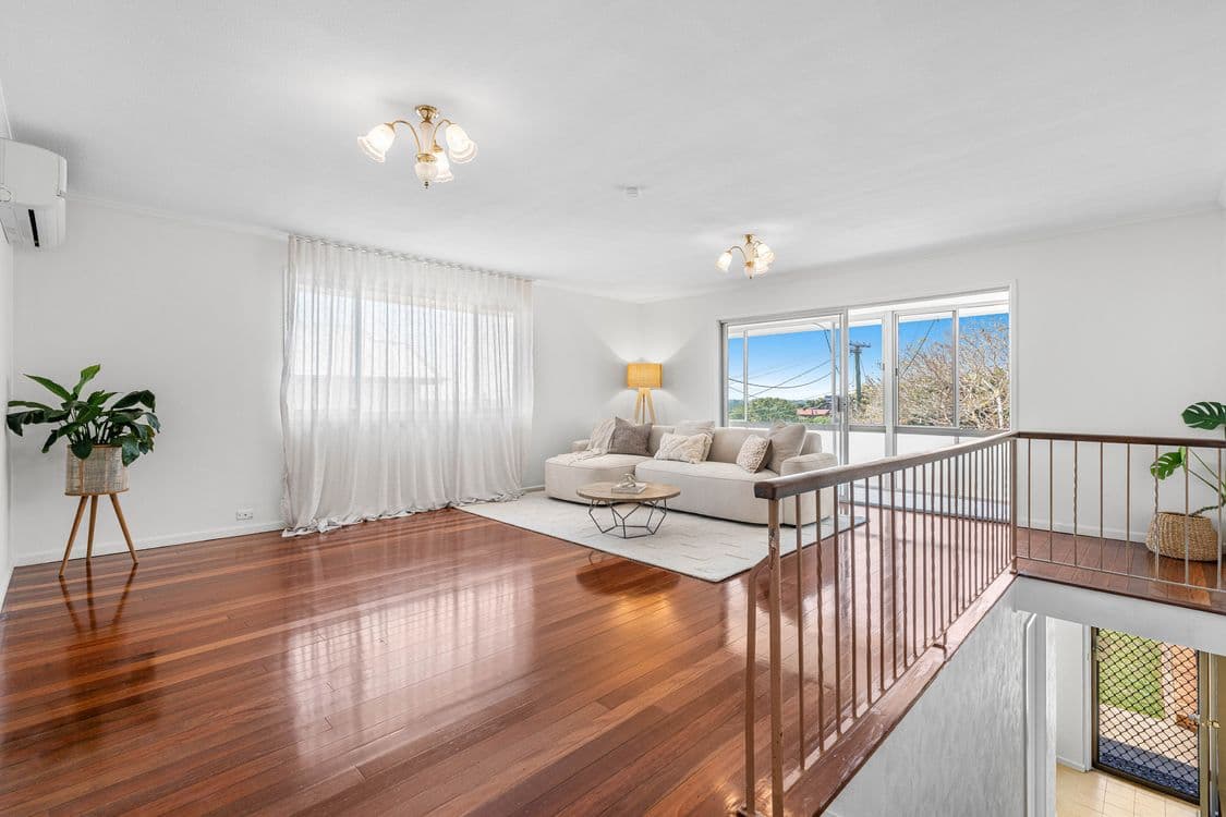 63 McGahan Street, CARINA HEIGHTS, QLD 4152, Carina Heights - Thumbnail 2