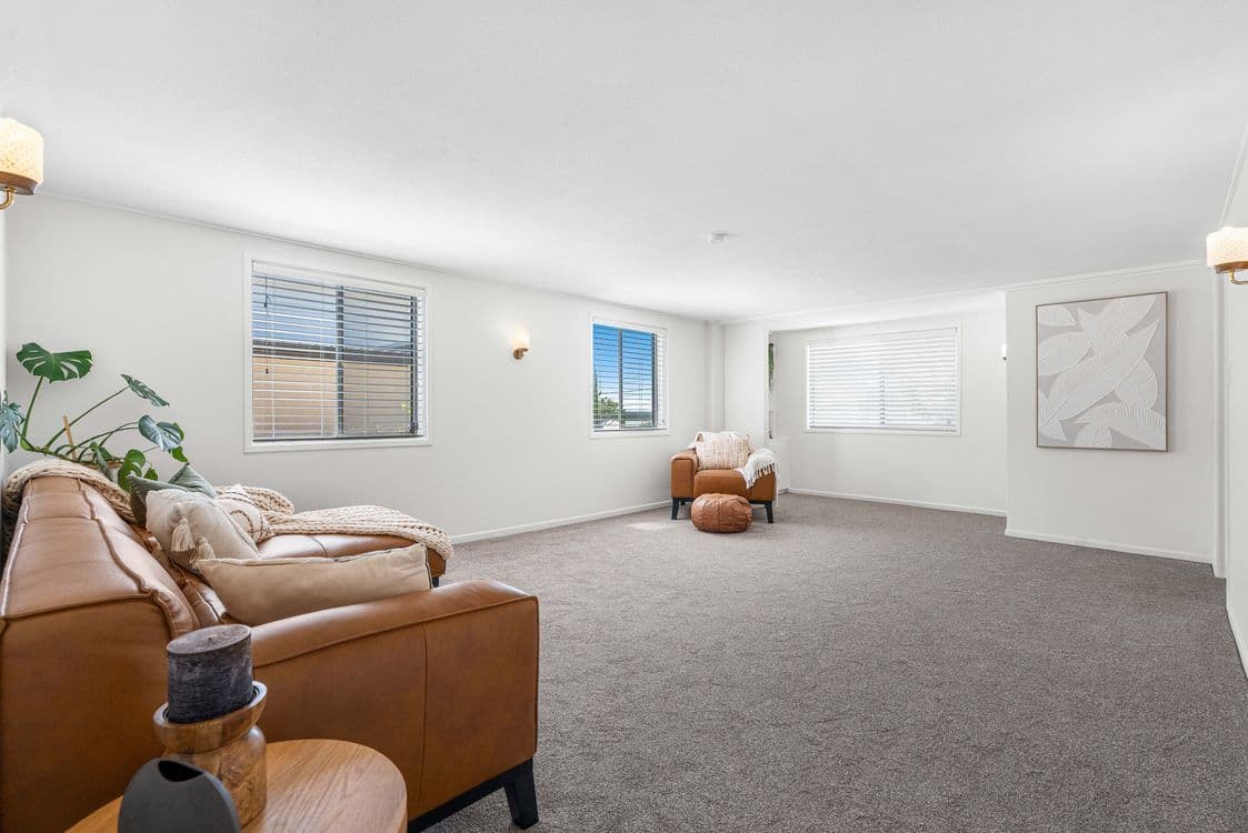 63 McGahan Street, CARINA HEIGHTS, QLD 4152, Carina Heights - Thumbnail 4