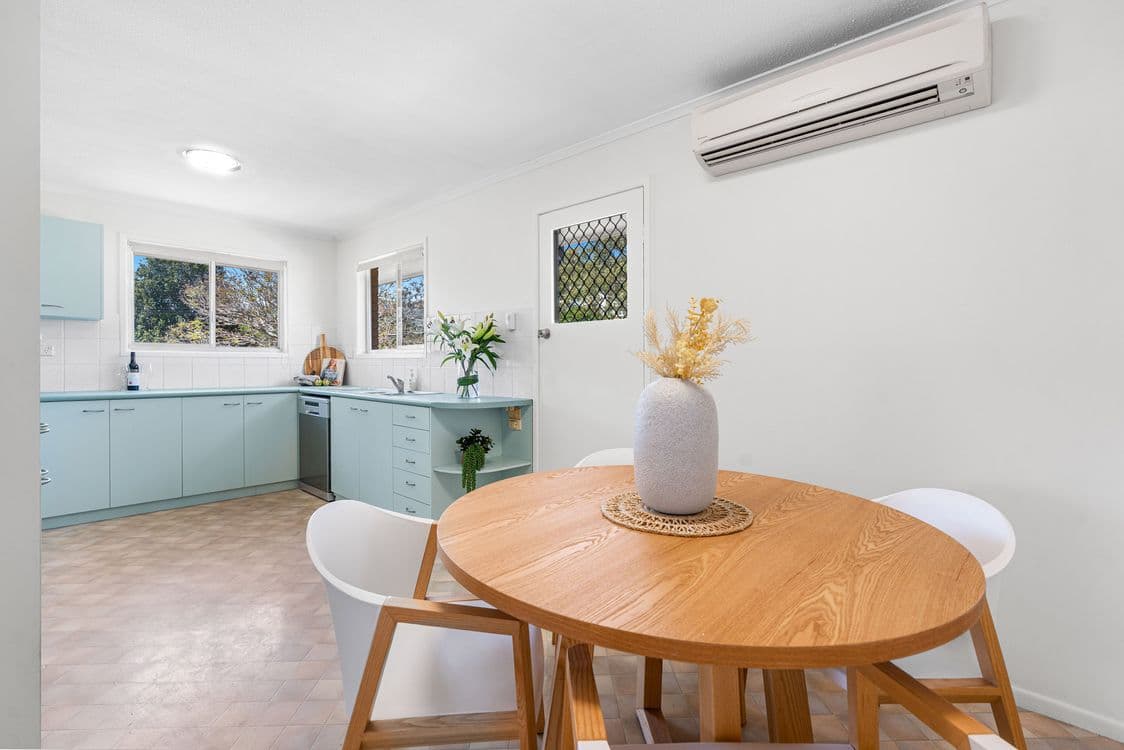 63 McGahan Street, CARINA HEIGHTS, QLD 4152, Carina Heights - Thumbnail 5
