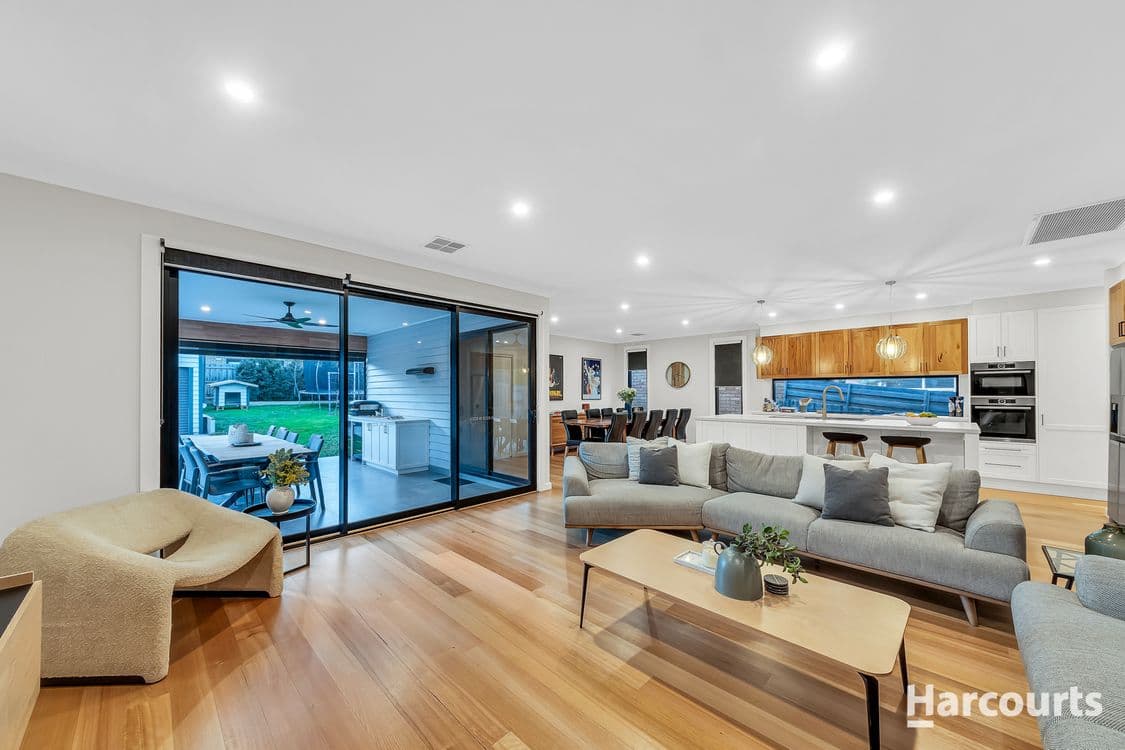 197 Mountain View Parade, ROSANNA, VIC 3084, Rosanna - Thumbnail 6