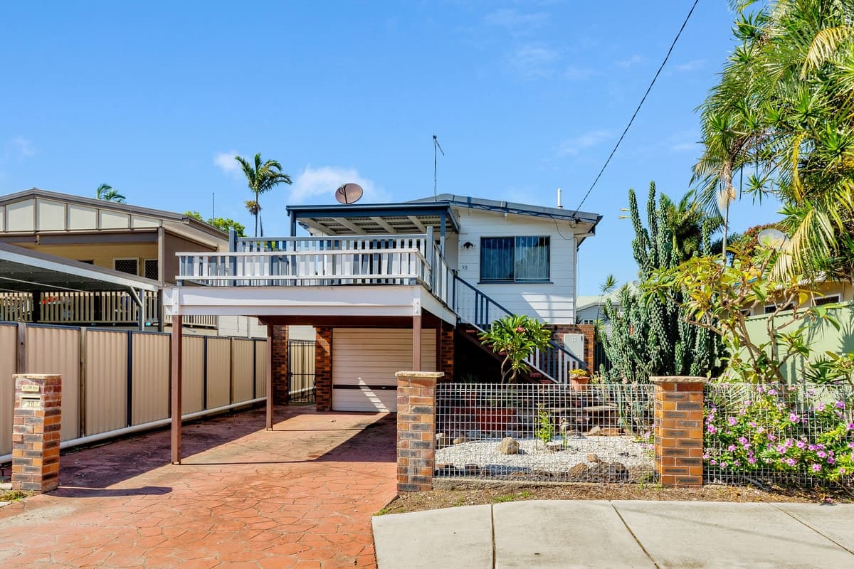 30 Beaufort Place, DECEPTION BAY, Deception Bay - Thumbnail 3