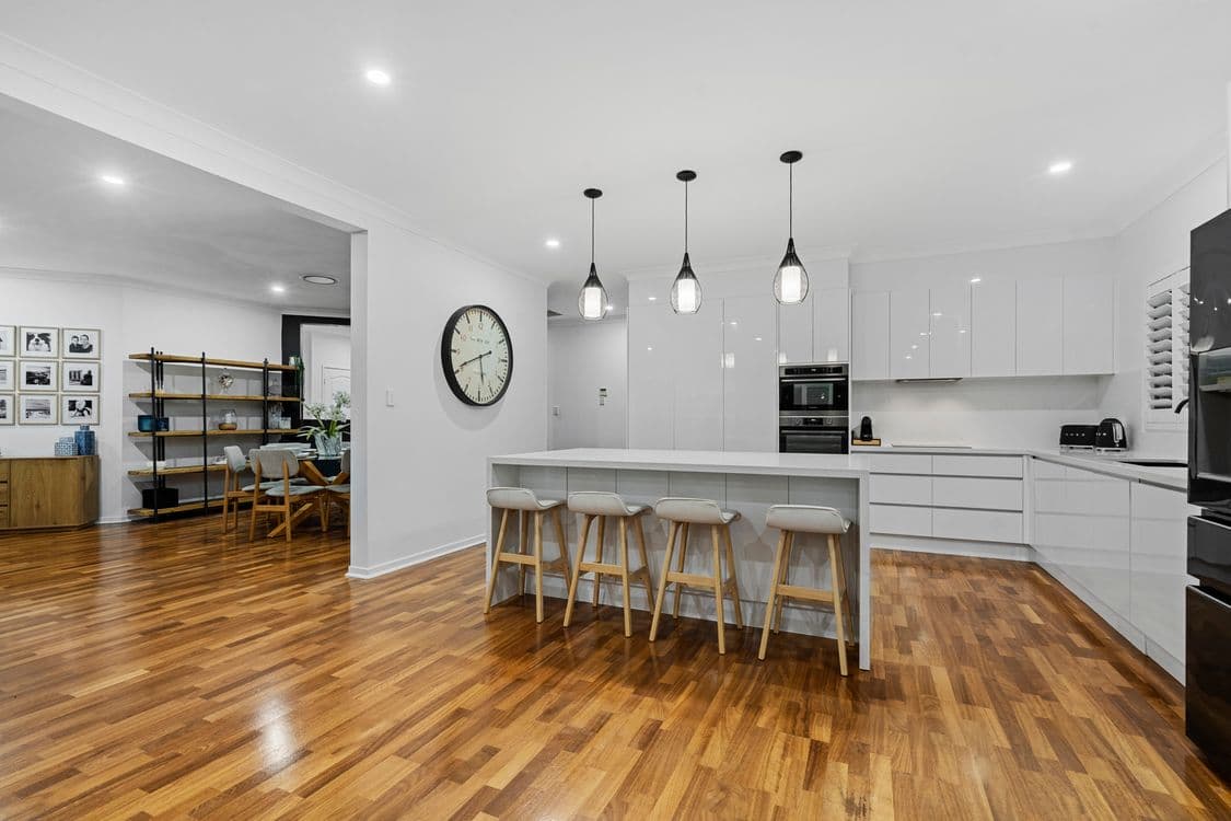 104 Rowland Avenue, WAKERLEY, QLD 4154, Wakerley - Thumbnail 3